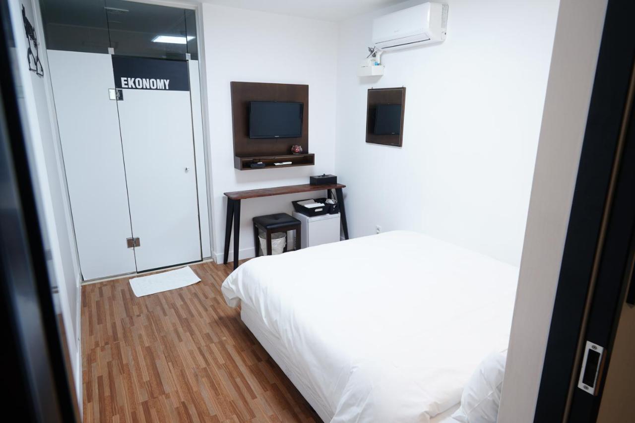Ekonomy Haeundae Pansiyon Busan Dış mekan fotoğraf
