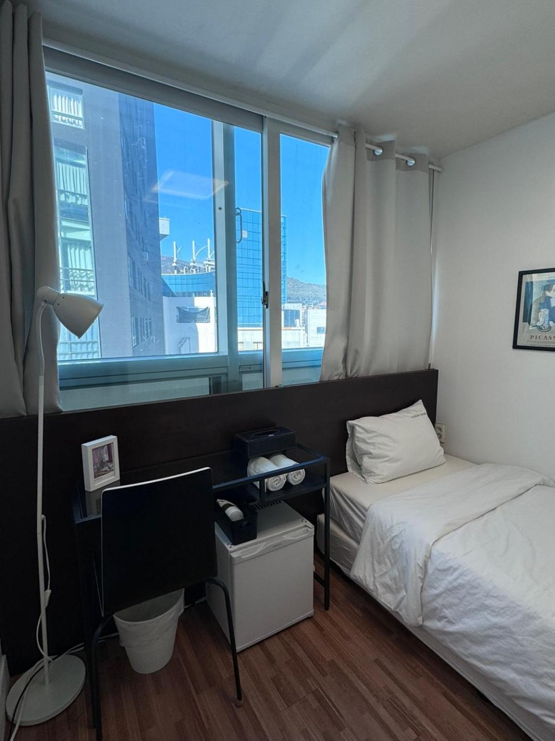 Ekonomy Haeundae Pansiyon Busan Dış mekan fotoğraf